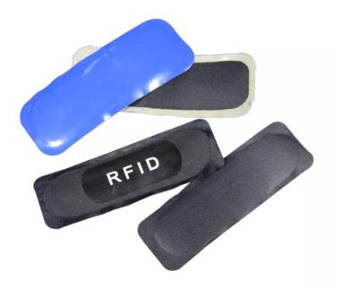 Chine Étiquettes passives de pneu de la correction UHF Alien H3 RFID pour le cheminement et l'identification de pneu de véhicule à vendre