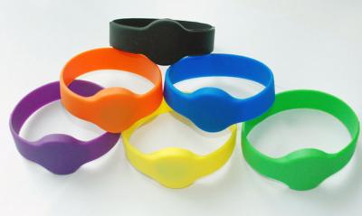 China High Quality 85.5*54mm Silicone Nfc Rfid Wristband With RFID UITRALIGHT Chip, PVC , PET , ABS for sale
