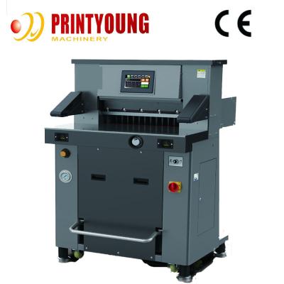 China Máquina de corte de papel Mínimo da guilhotina hidráulica Corte 30mm FN-H490T V7 à venda