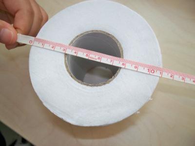 China 9cm x 270m x 2 papel higiénico del rollo enorme de la capa 780g grabados en relieve/papel sanitario en venta