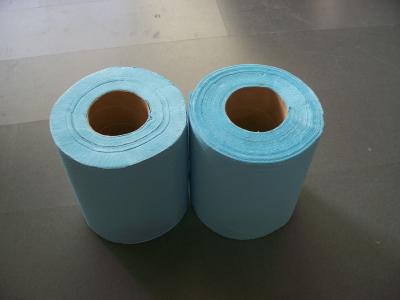 中国 recycle Pulp40gsm の青い中央供給の使い捨て可能な浴室手タオル 1 つの層 販売のため