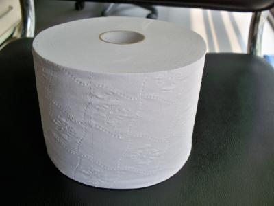 China O hotel recicl o rolo de papel higiênico 60 g do rolo do lenço de papel pelo rolo à venda