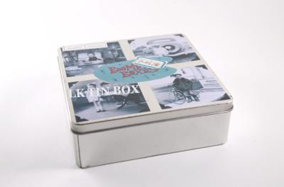 China 155mm Large Chocolate Candy Tin Box  With Printing And Embossing for sale