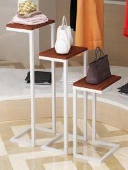 China Simple Modern Furniture Store Display Fixtures , Black Metal Cloth Display Stand for sale