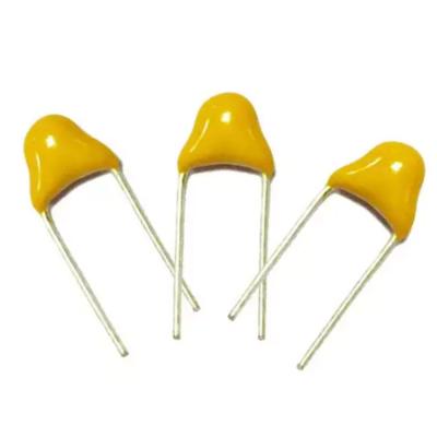 China 102 1nF MLCC Multilayer Ceramic Capacitor 50V 10% Pitch 5.08mm for sale