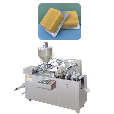 China Liquid Cream Plastic Blister Packaging Machine Cosmetic Moisturizing Water Emulsion for sale