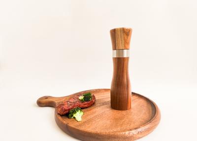 China Manual Reusable Refillable Wooden Salt And Pepper Grinder Set Acacia Wood Grinder for sale