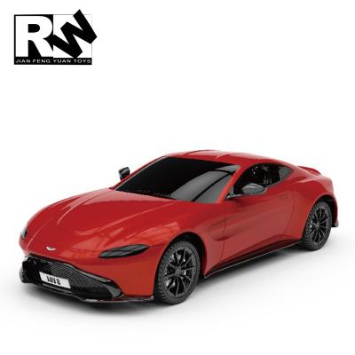 China Luminous Windows 1/24 New RW RC Aston Martin Toy With 4 Channel RC Toy Car For 2021 en venta