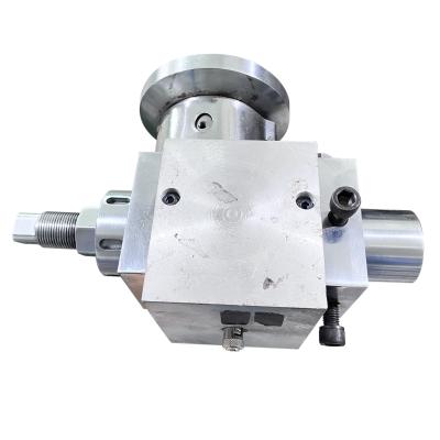 China 30mm Wire And Cable Extrusion Machine Cross Head Traditional Adjustable Head for sale