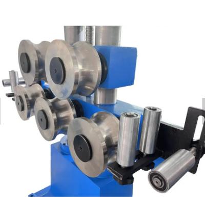 China Convenient Adjustment 5 Wheels Straightening Machine For Extruder Machine Parts en venta
