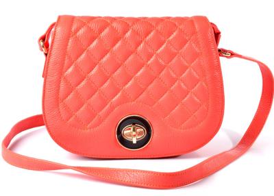 中国 パパイヤ オレンジによってキルトにされる袋の女性の革製バッグの長い肩ひも 販売のため