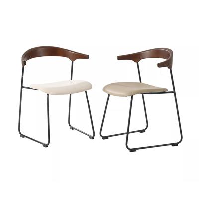 China Antirust Simple PU Dining Chair Metal Frame Iron Leg Dining Chair Easy Cleaning for sale