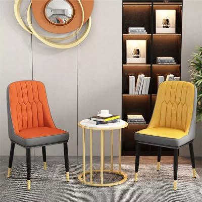 China Cadeiras de restaurante acolchoadas minimalistas Cadeira de maquiagem de metal resistente à abrasão à venda