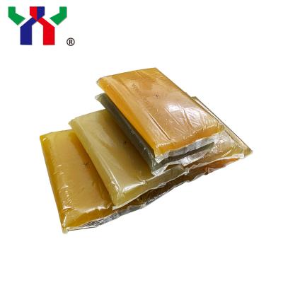 China Fabric Adhesive Glue / Jelly Glue / Gelatin Adhesive For Industrial for sale