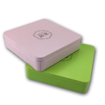 China Small Square Tin Containers with Lids Wholesale Tin Boxes for Packaging Empty Tins à venda