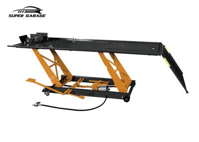 China Air Operated  ATV Motorcycle Lift Table 0.7Mpa With Side Extensions for sale