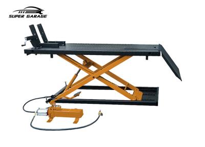 China 1500LBS 0.7Mpa Car Lifting Equipment Air Operated Motorcycle ATV Lift Table for sale
