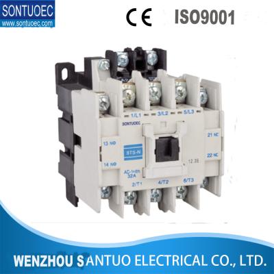 China 3 fixos põem em fase a corrente 12A 20 padrão do IEC 60947 magnéticos do contator da C.A. dentro à venda