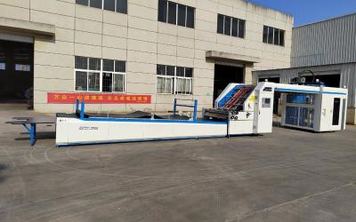 China Máquina de alta velocidad automática de la cartulina acanalada de la máquina 300gsm-10m m del laminador de la flauta de Innovo en venta