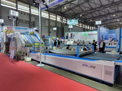 China Gfs 24000pcs/hora de alta velocidad de cartón corrugado papel laminado máquina de superposición de alimentación en venta