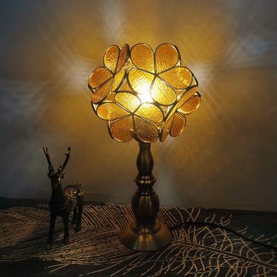 China Glass Lampshade Table Lamp Flower Lampshape E27 Bedroom vintage table lamp(WH-TTB-63) for sale