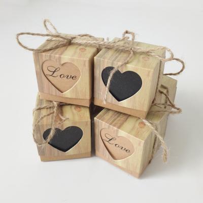 China cajas de regalo del favor de la boda de los 5x5cm Bonbonniere con la cuerda en venta