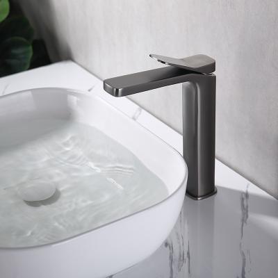 Китай Установленный палубой Faucet раковины сосуда Bathroom давления одиночного смесителя таза ручки высокий продается