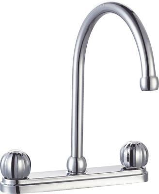 China Polished Chrome Centerset Kitchen Faucet 2 Handle Drip Free for sale