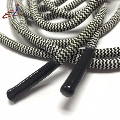 China Cordel personalizado preto e branco de silicone com pontas embaçadas à venda