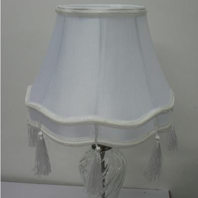 China Liberal Purl Victoria Lamp Shade Creme Scallop Bell Lamp Shade for sale