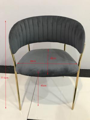 China La tela suave alisa el hierro labrado de los 77.5cm que cena la silla en venta