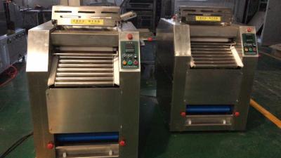 China SS304 Continuous Dough Sheeting Machine 28kg/Times for sale