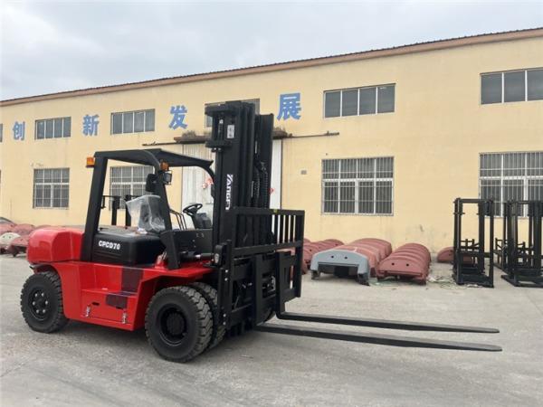 Quality Diesel Forklift 7000KG CPCD70 Forklift 7 Ton Forklift for sale