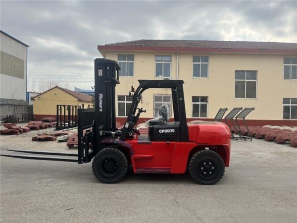 Quality Diesel Forklift 7000KG CPCD70 Forklift 7 Ton Forklift for sale