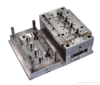 China Hot Runner NAK80 +/-0.003mm Injection Molding Mold for sale