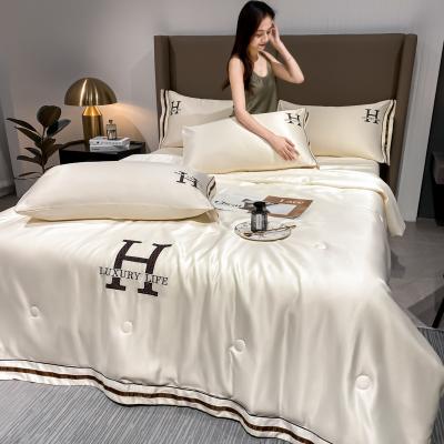 China Luxury Washed Silk Summer Quilt Set With 1 Cover 1 Flat Sheet And 2 Pillowcases for sale