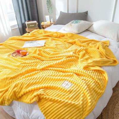 China Cubierta de lanzamiento de lana de coral verde de toda la temporada para la siesta de la oficina Sí Color sólido personalizado en venta