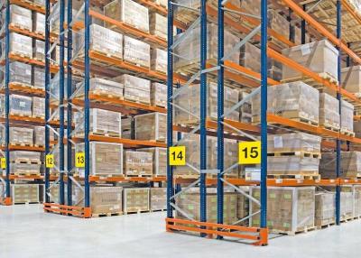 China Sistemas de estantes industriais para armazenagem em armazéns de 500 kg a 4500 kg à venda