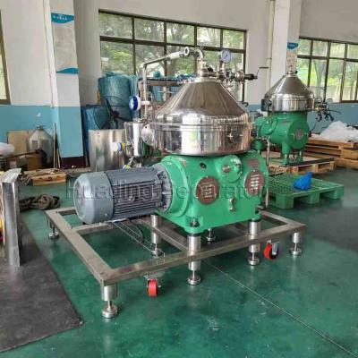 Chine Séparateur de centrifugeuse à huile et eau vertical à vendre