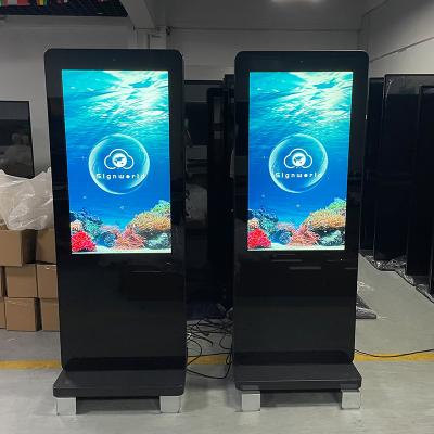China 55 65 Inch Waterproof Advertising Screen Digital Signage Kiosk Outdoor LCD Display à venda