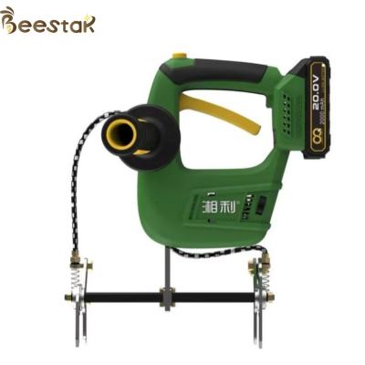 China Updated Green Bee Remover For Beekeeping Rechargeable Lithium Electric Bee Shaker for sale