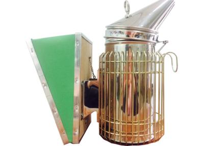 中国 養蜂のためのAtificialの革うなり声箱を持つ緑の米国式の蜂のはちの巣の喫煙者 販売のため