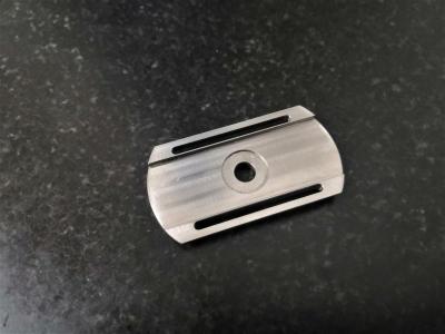 China Carbon Steel CNC Milling Parts Flatness 0.08mm For Razor Shaving Blade Bracket for sale