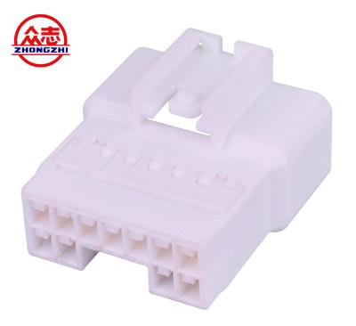 China Led MG641353 11 Pin PA66 Pcb Automotive Wire Connector for sale