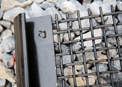 中国 異なった材料を振動させるひだを付けられた砂の振動スクリーンの高炭素の鋼鉄 販売のため