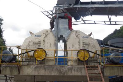 China Ahorro de la energía conveniente del mantenimiento de la alta de la automatización de impacto máquina de la trituradora en venta