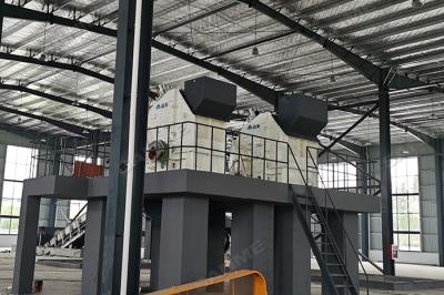 China descarga de la máquina 200kw 350m m de la trituradora de mandíbula de la piedra caliza 1100t/H en venta