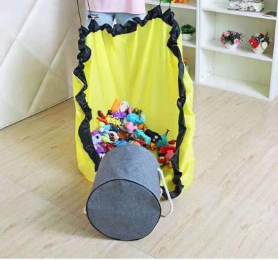 China Toy Storage Bag with large play mat Kids Organizer Baskets with removable play mat  Indoor & Outdoor toy Quick Collapsible Bin for sale