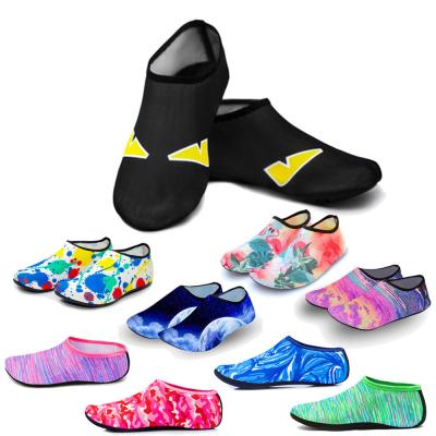China Customized Water Sport Beach Swimming Socks Thin Multi Prints Anti Slip Fitness Yoga Dance Swim Surf Diving Underwater Shoes for sale