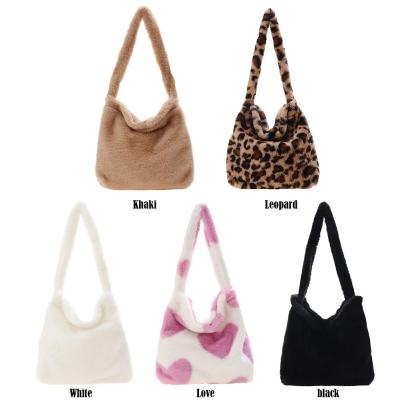 China 2022 Wholesale Leopard Print Bags For Women Soft Plush Shoulder Bags Female Large Capacity Travel Bag Winter Warm Fluffy Totes for sale